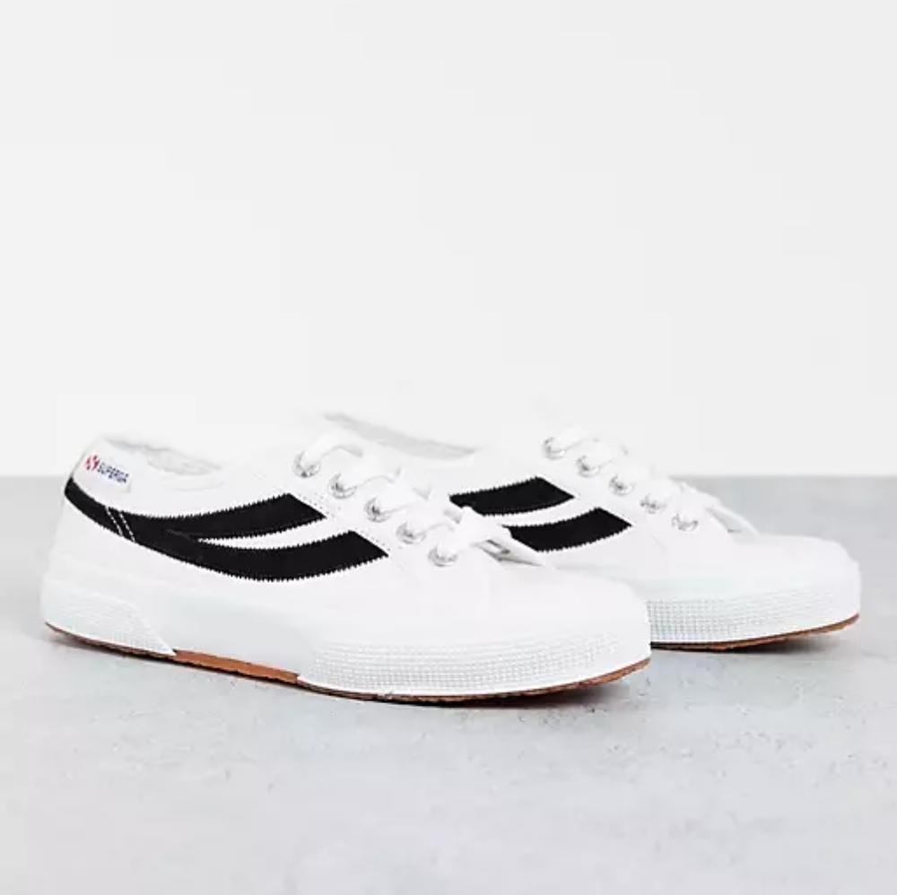 Superga swallowtail size 10